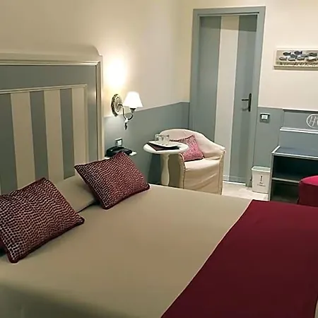 Hotel La Colonnina 3*