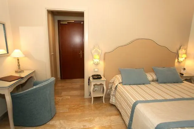 La Colonnina Hotel 3*